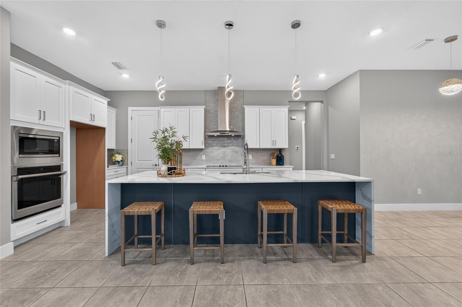 8910 DRUMMER PLANK DR — photo 15