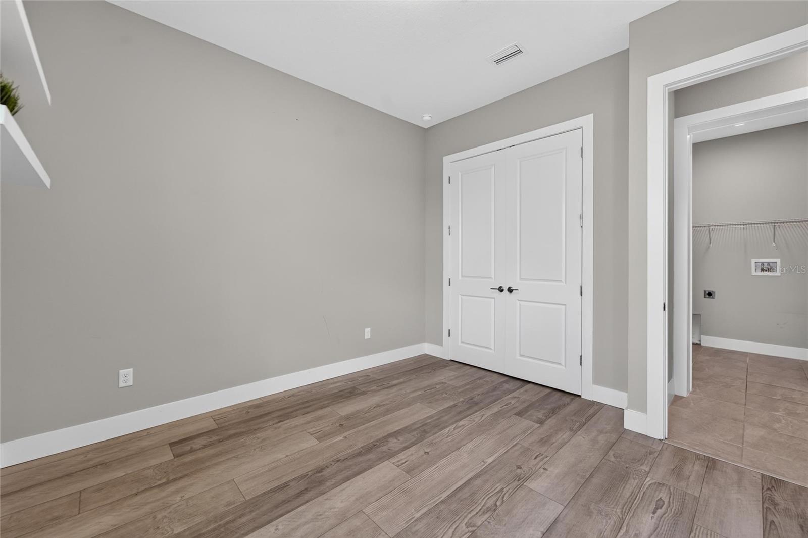 8910 DRUMMER PLANK DR — photo 37