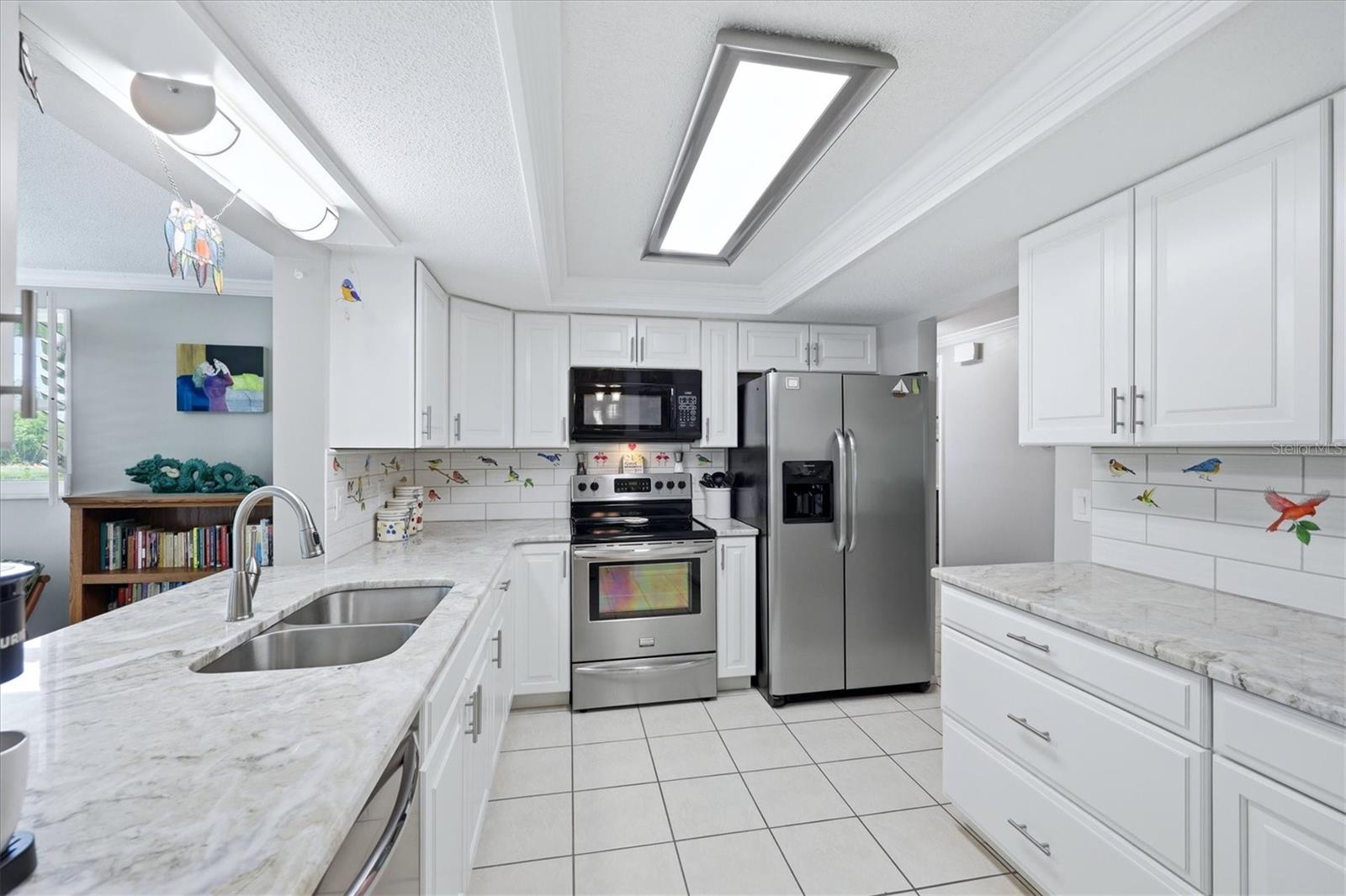 383 E WENTWORTH CIR — photo 19