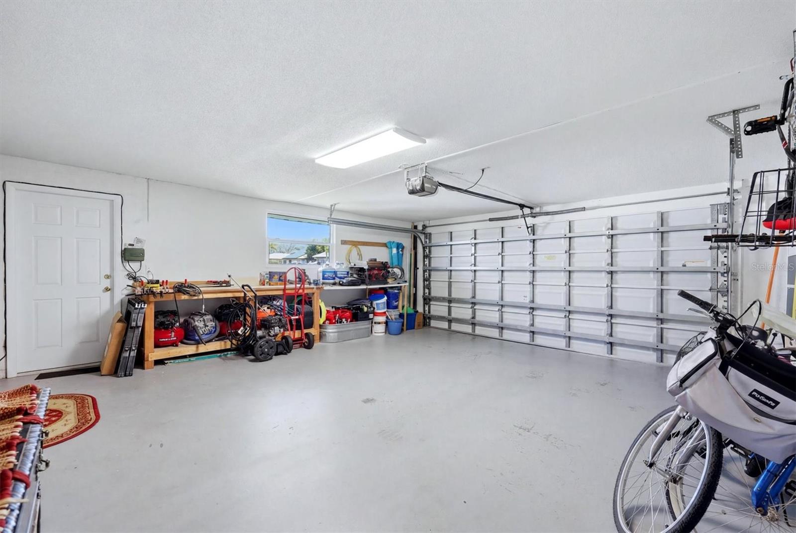 383 E WENTWORTH CIR — photo 31