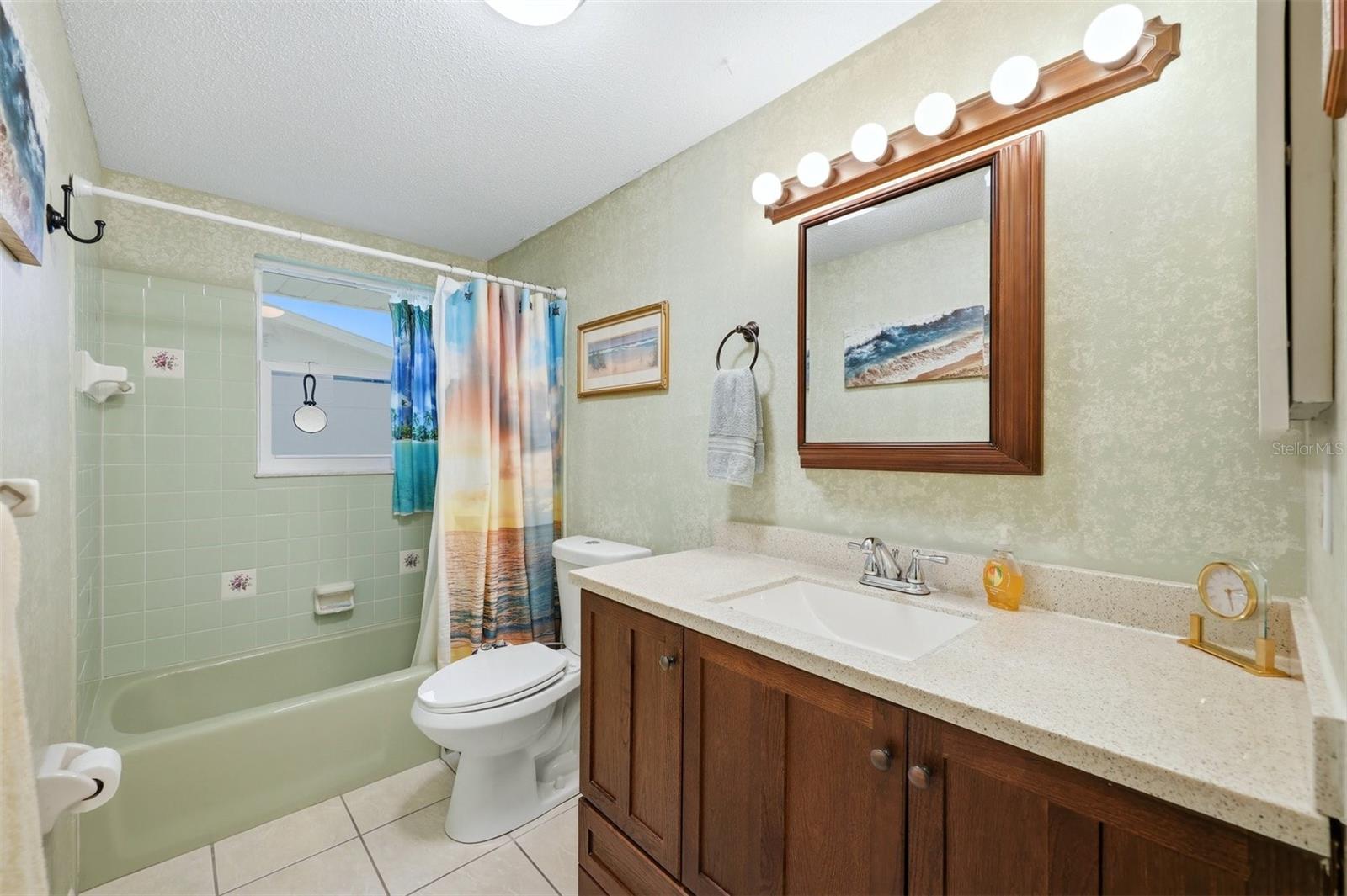 383 E WENTWORTH CIR — photo 29