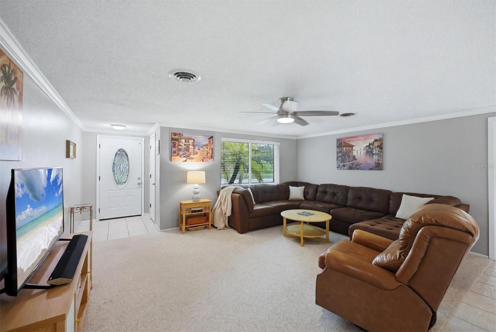 383 E WENTWORTH CIR — photo 14