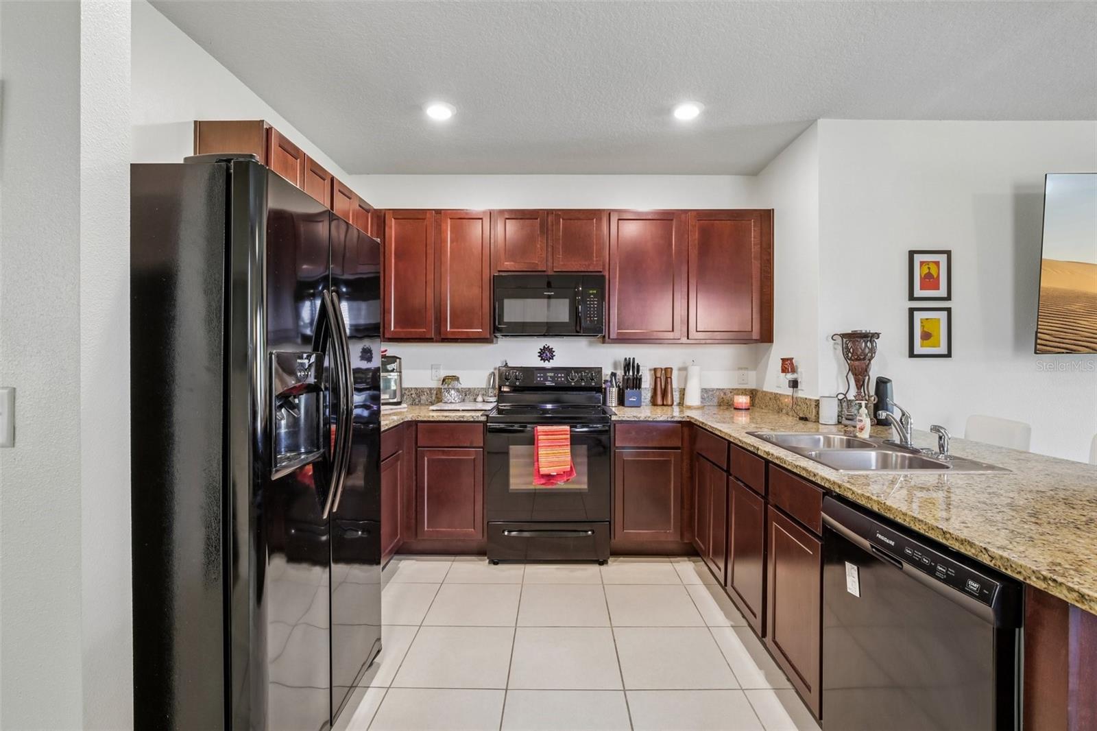 11008 LELAND GROVES DR — photo 8