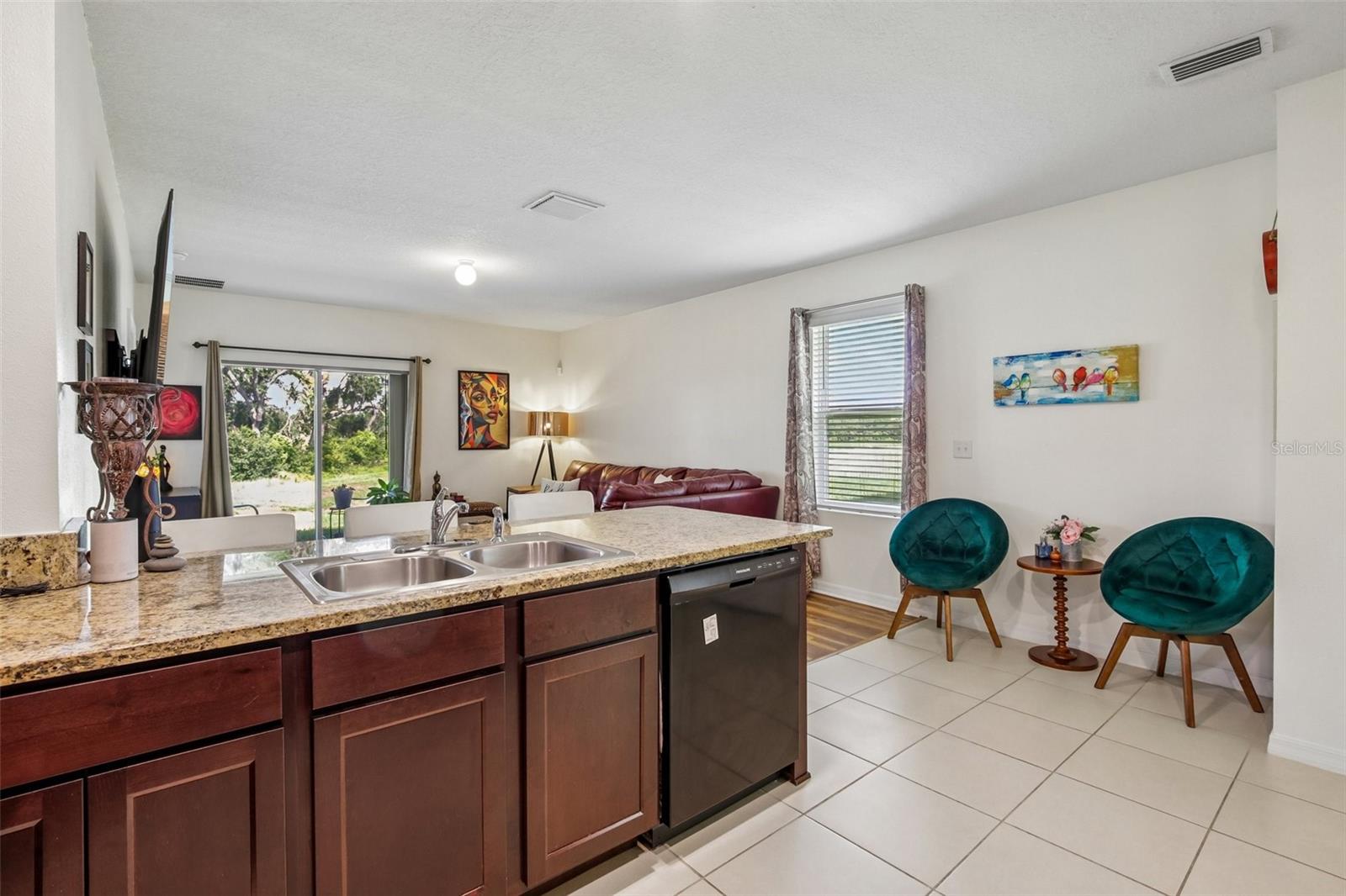 11008 LELAND GROVES DR — photo 11