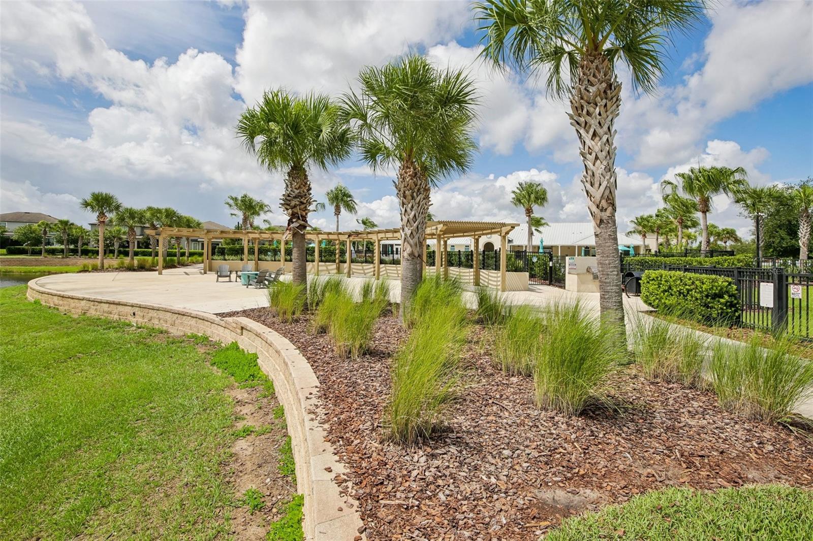 11008 LELAND GROVES DR — photo 34
