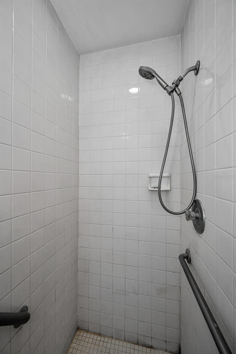 80 SUMMERWINDS LN — photo 30
