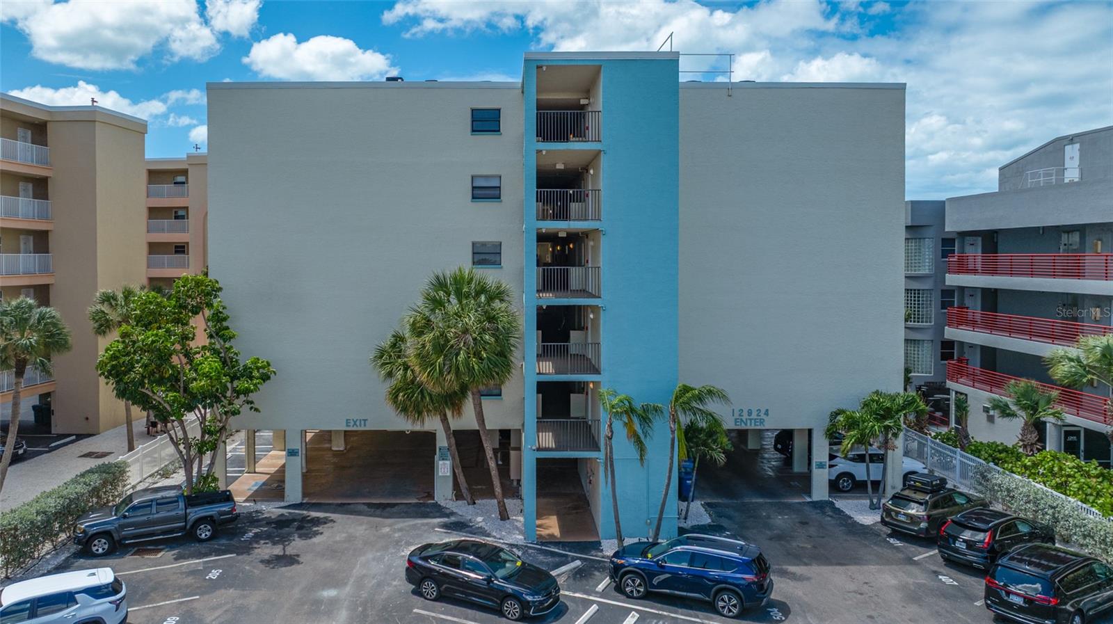 12924 GULF BLVD #105 — photo 35