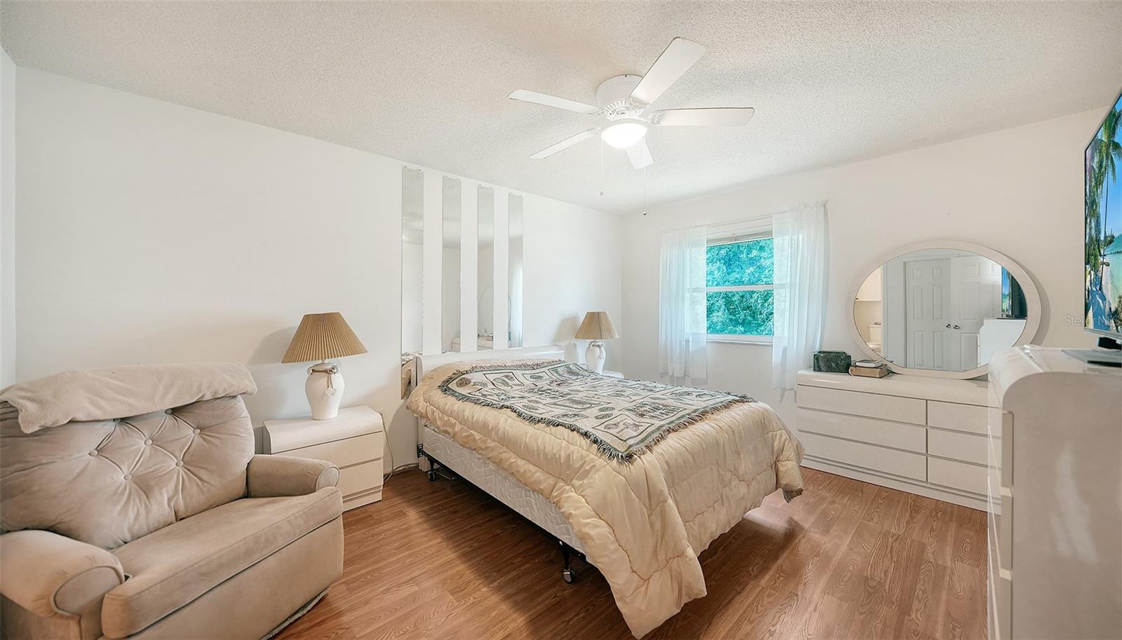 2260 STICKNEY POINT RD #324 — photo 14