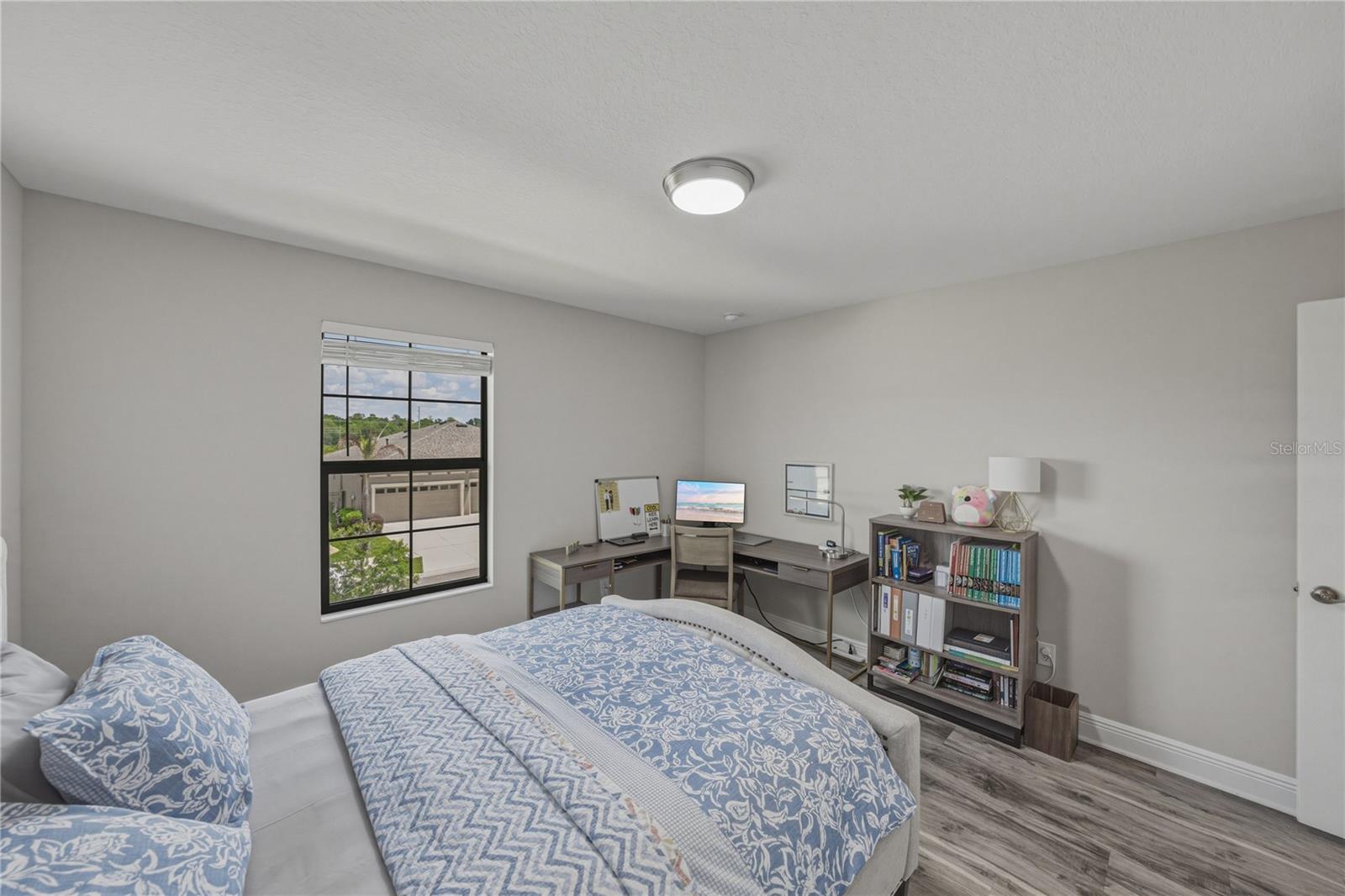 14633 RED CASTLE AVE — photo 52