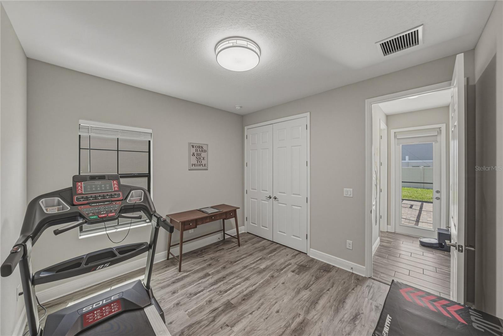 14633 RED CASTLE AVE — photo 29