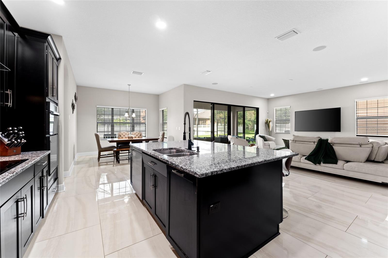 13826 MOONSTONE CANYON DR — photo 33