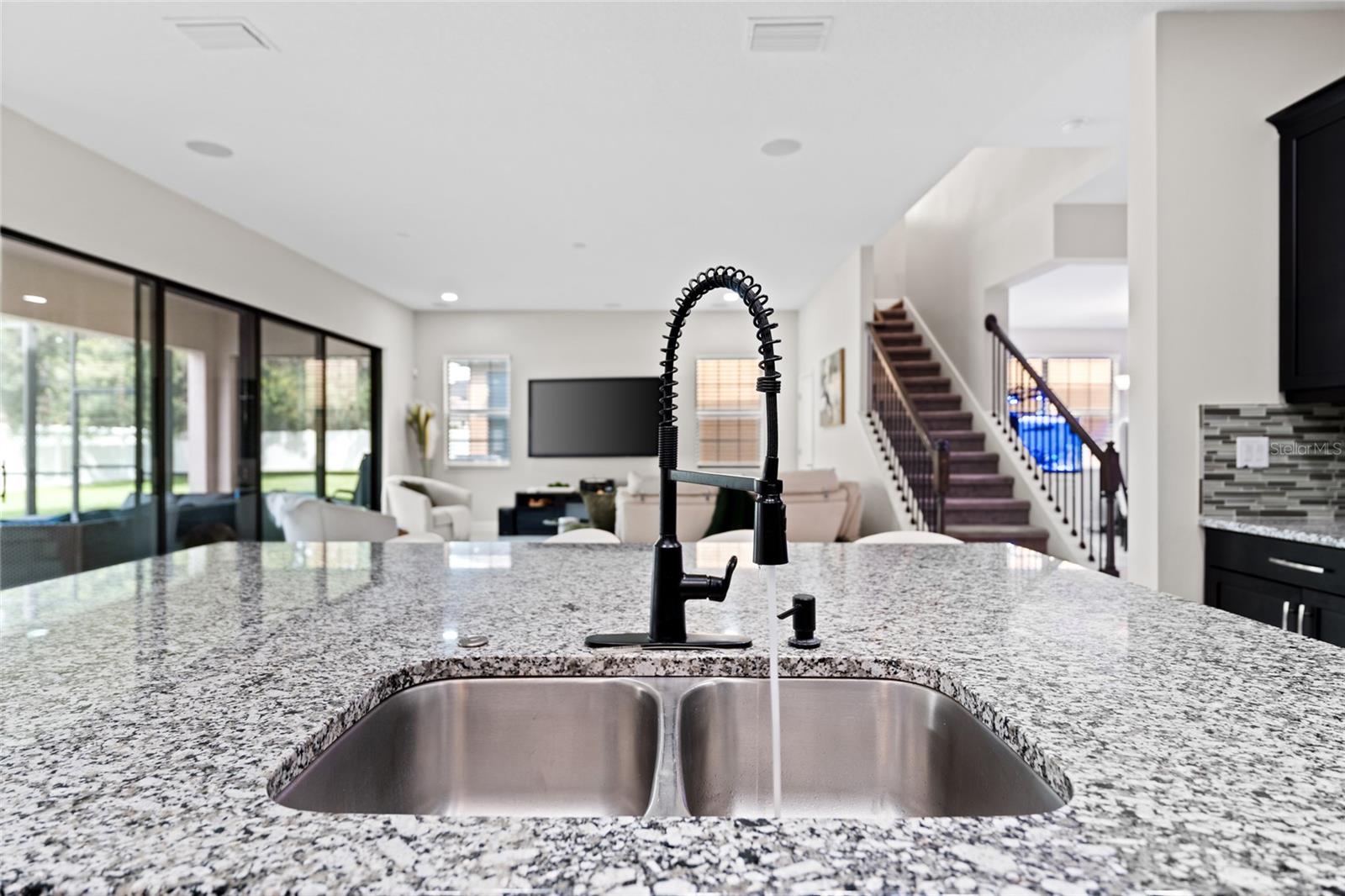 13826 MOONSTONE CANYON DR — photo 34