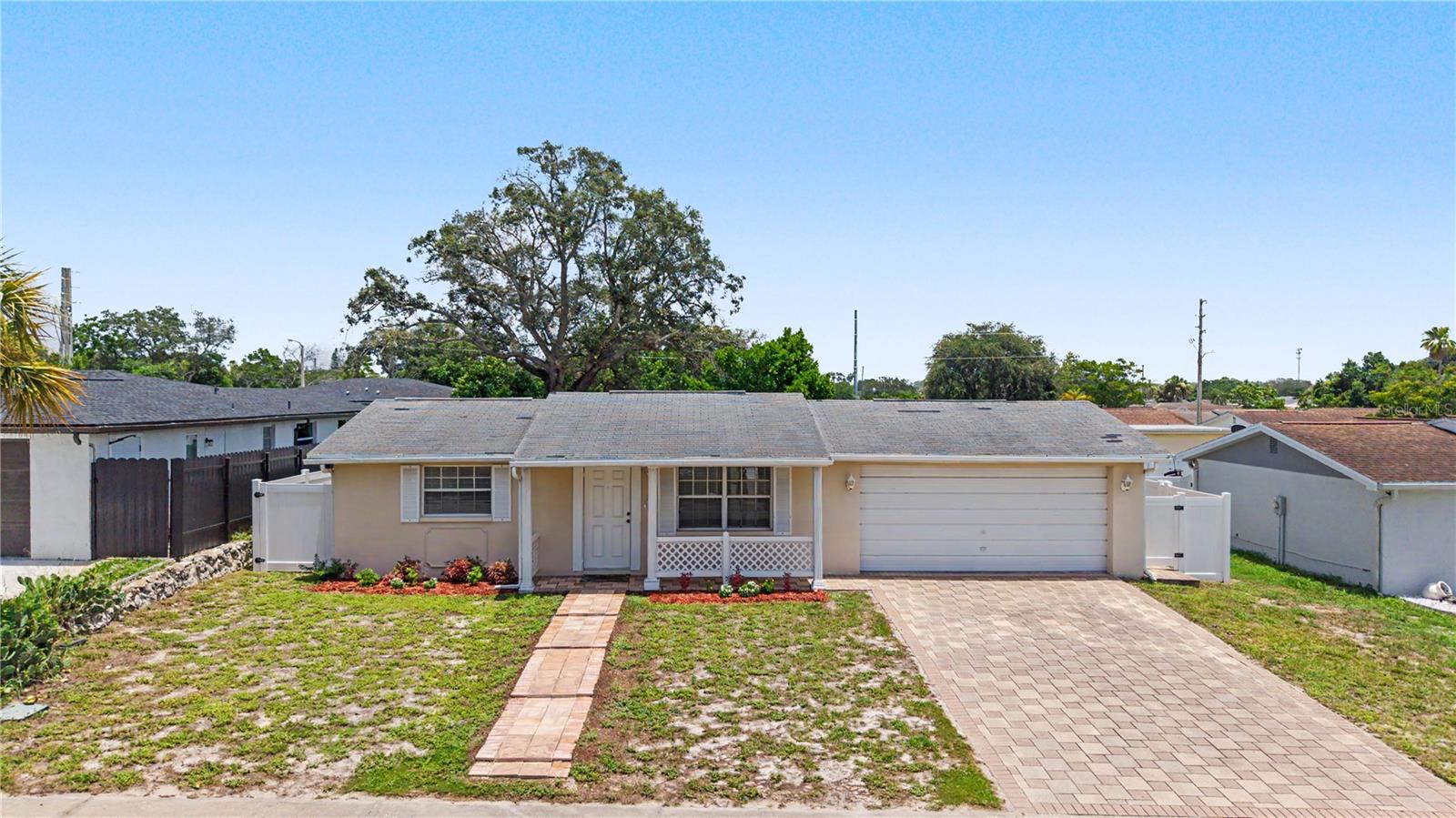 9830 RAINBOW LN — photo 37