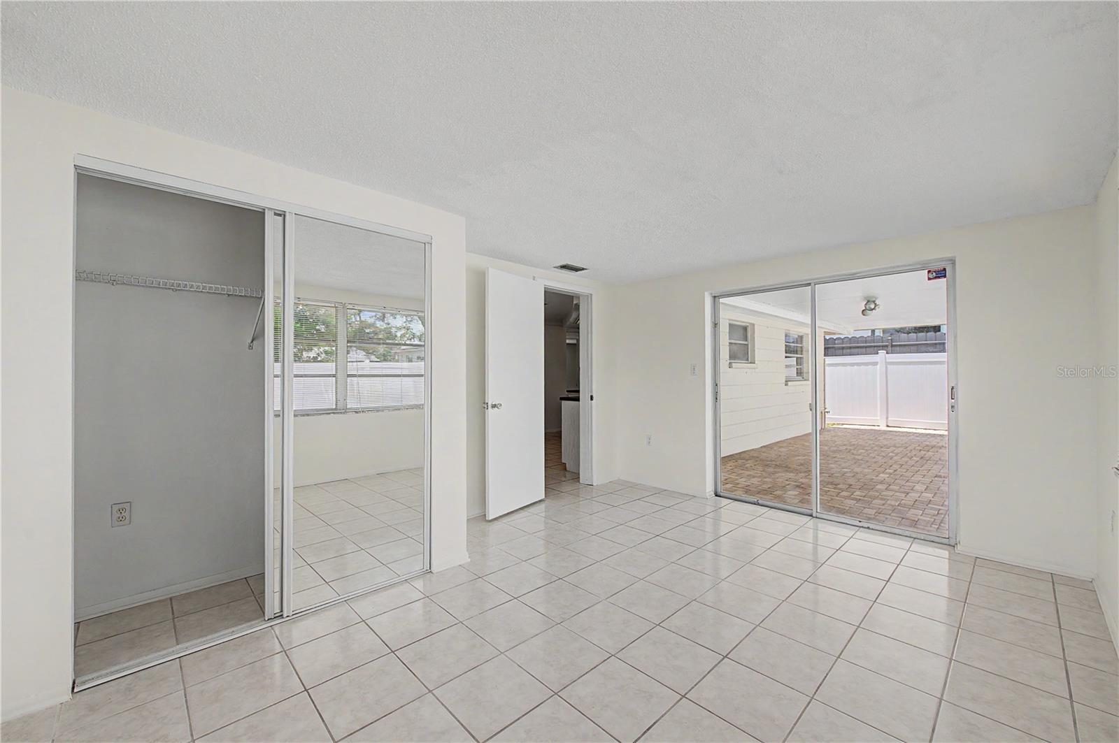 9830 RAINBOW LN — photo 21