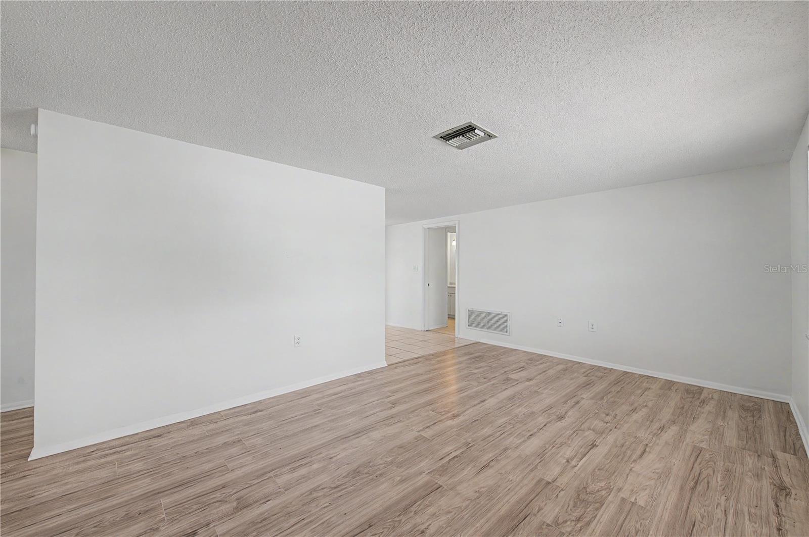 9830 RAINBOW LN — photo 10