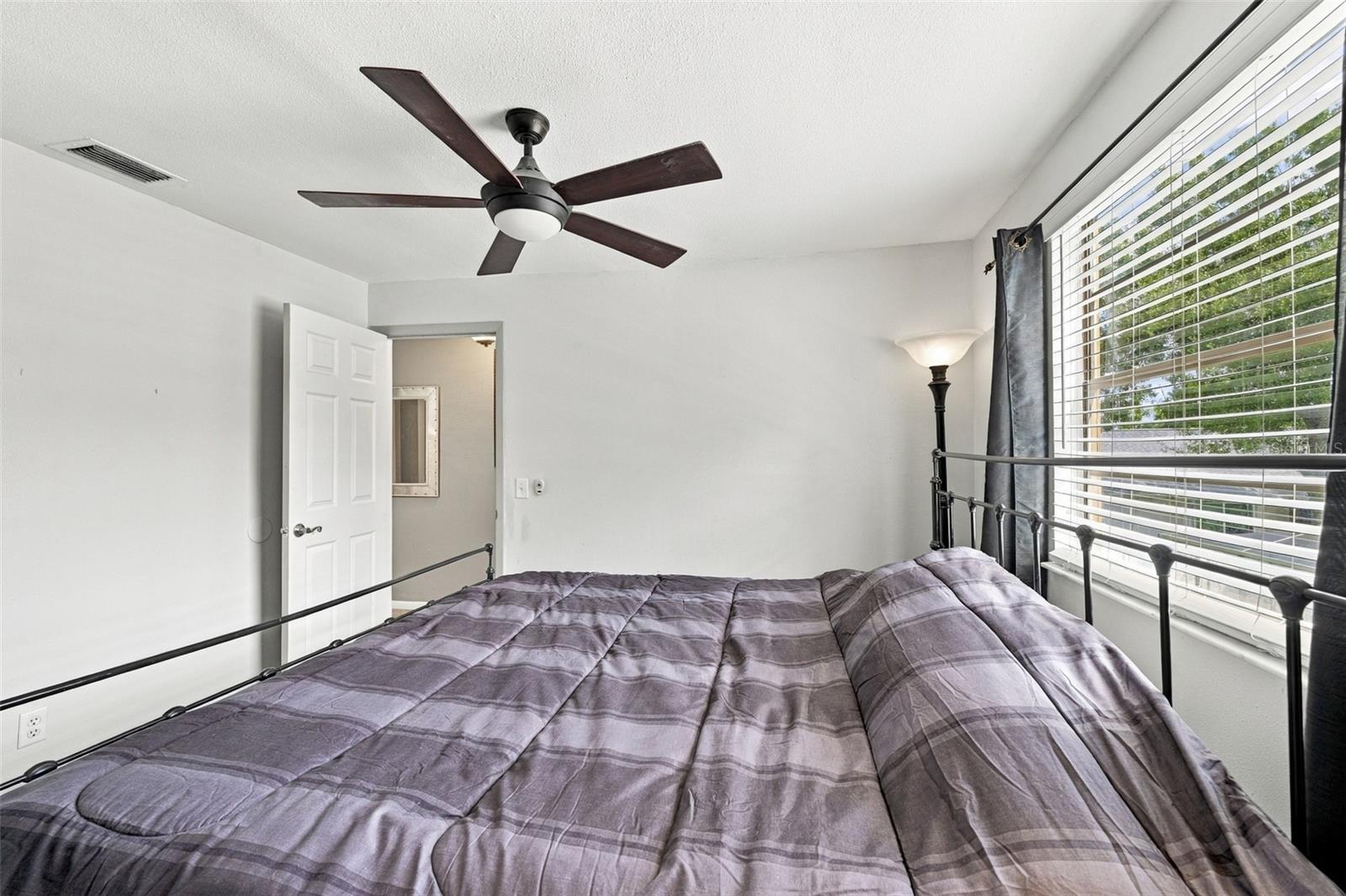 4717 KEMBLE CT — photo 37