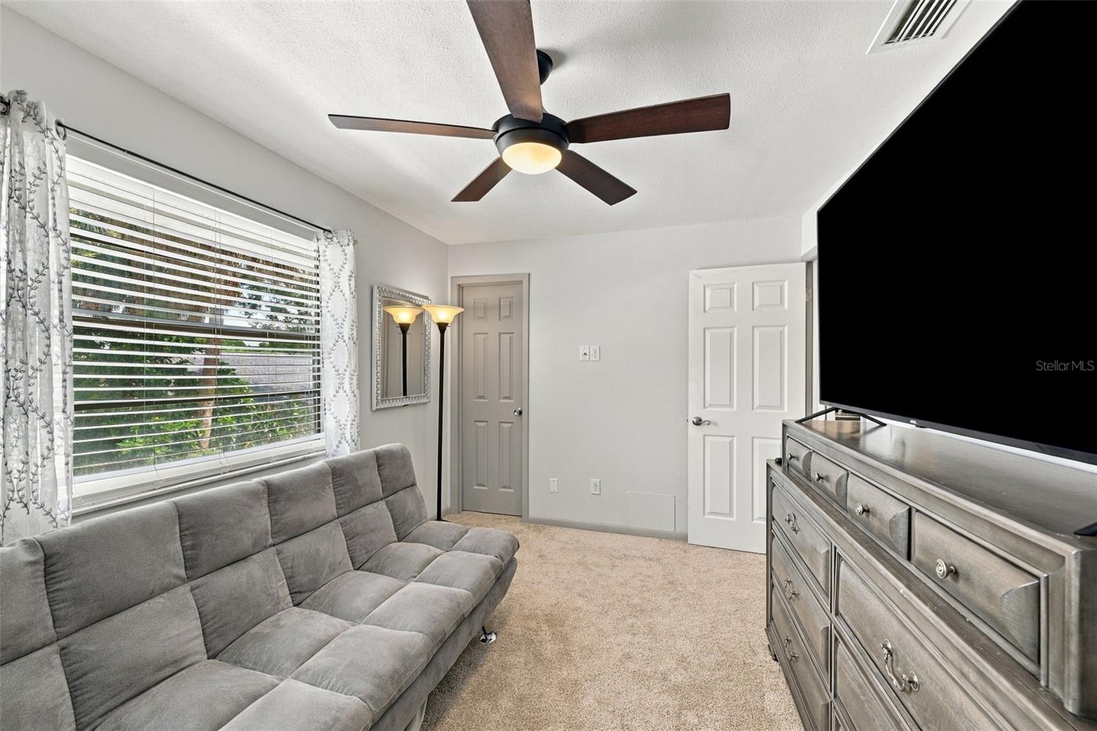 4717 KEMBLE CT — photo 34