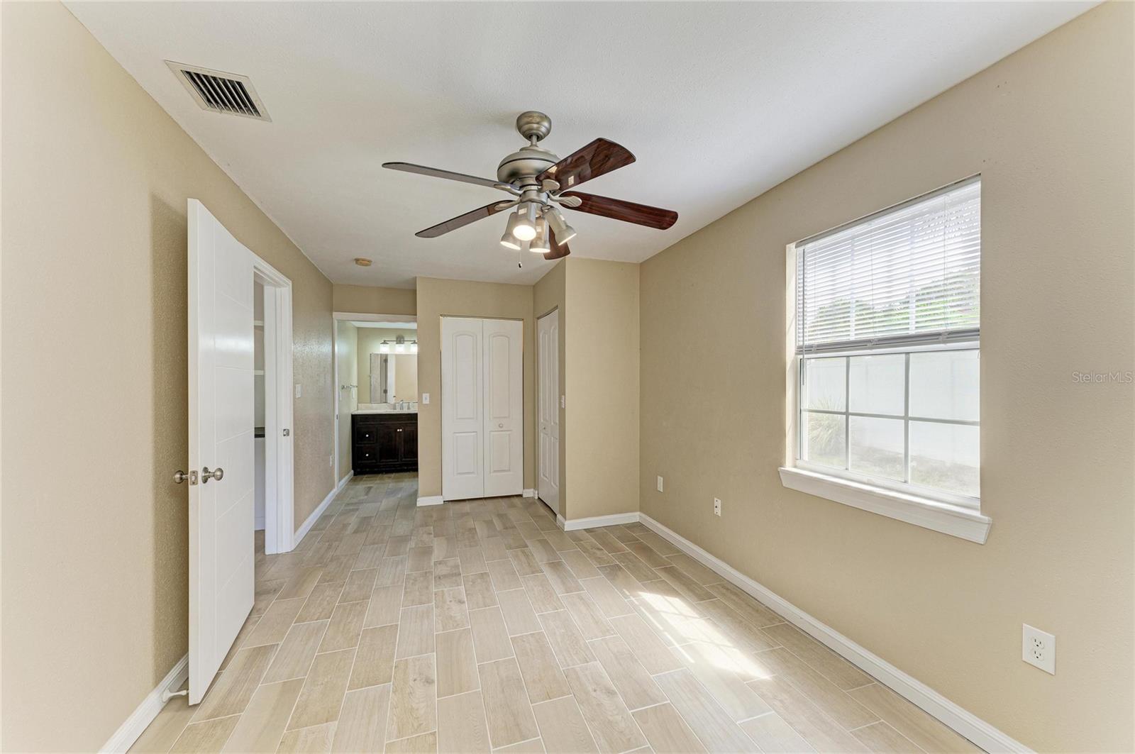 1300 LOMA LINDA CT — photo 34