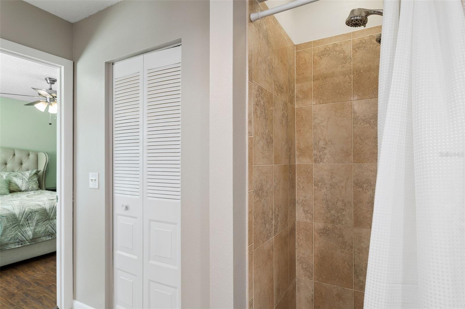 16117 PEBBLEBROOK DR — photo 19