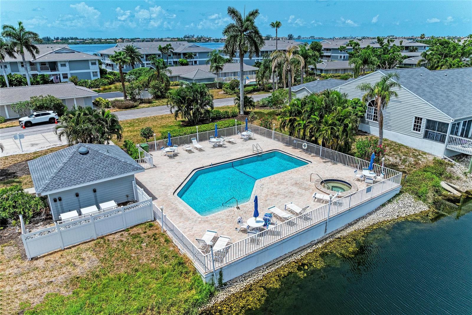 1218 SPOONBILL LANDINGS CIR — photo 50