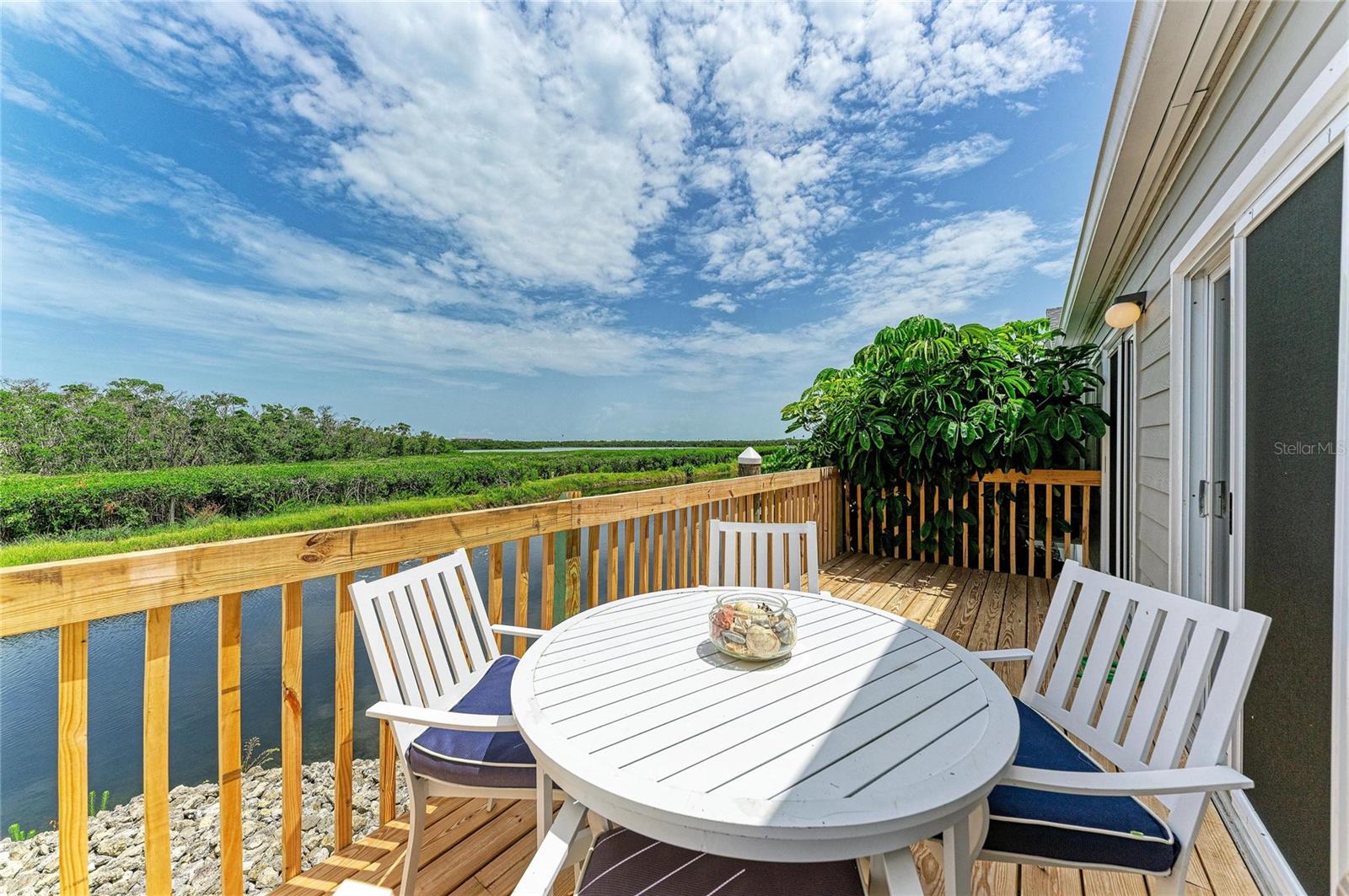 1218 SPOONBILL LANDINGS CIR — photo 36