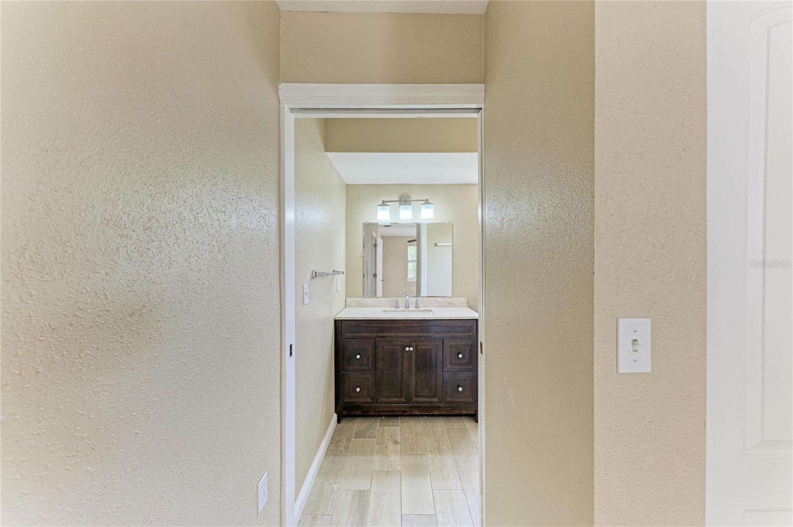 1300 LOMA LINDA CT — photo 31