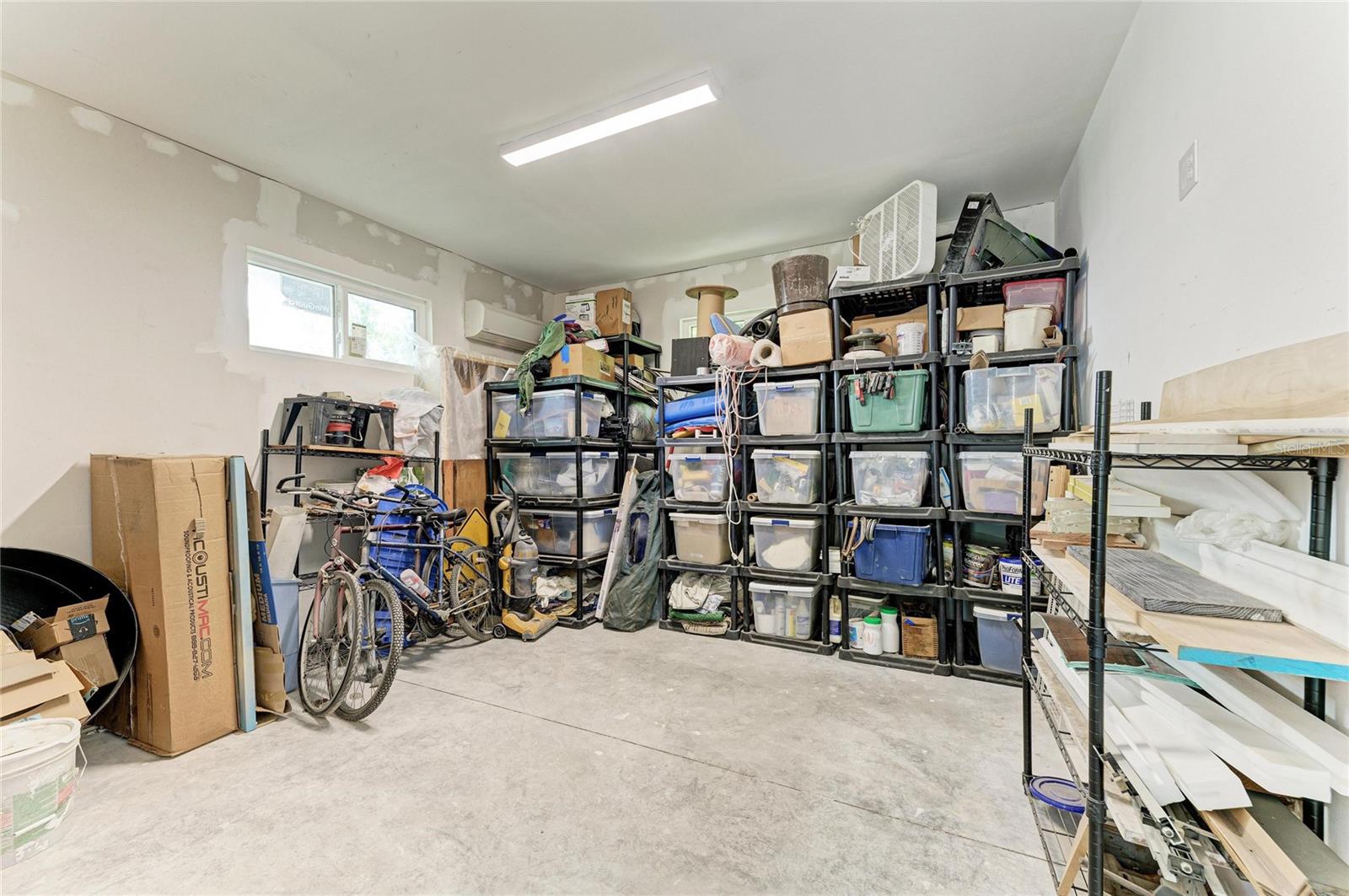 1300 LOMA LINDA CT — photo 44