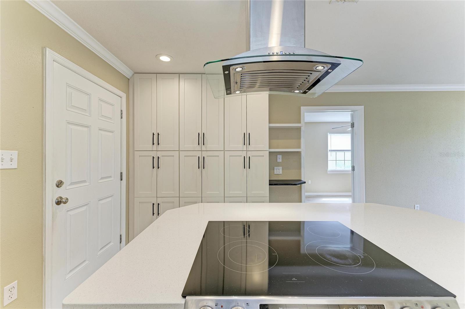1300 LOMA LINDA CT — photo 12