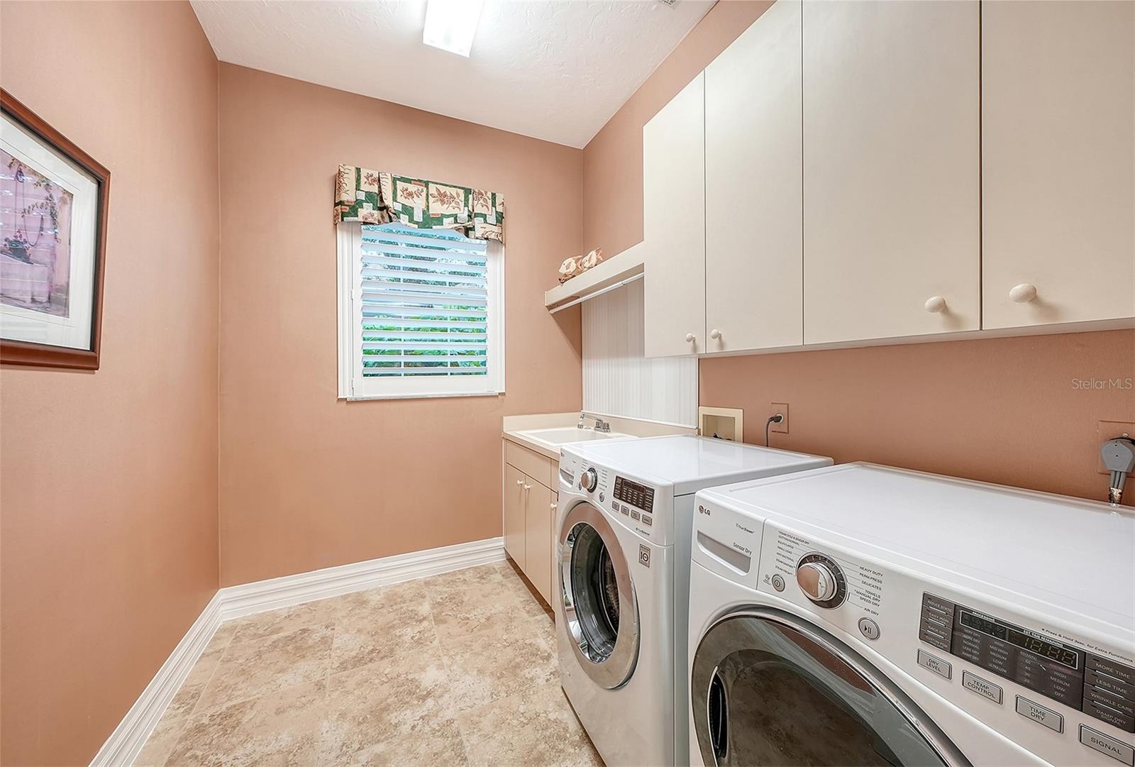11 N CAYMAN ISLES BLVD — photo 41