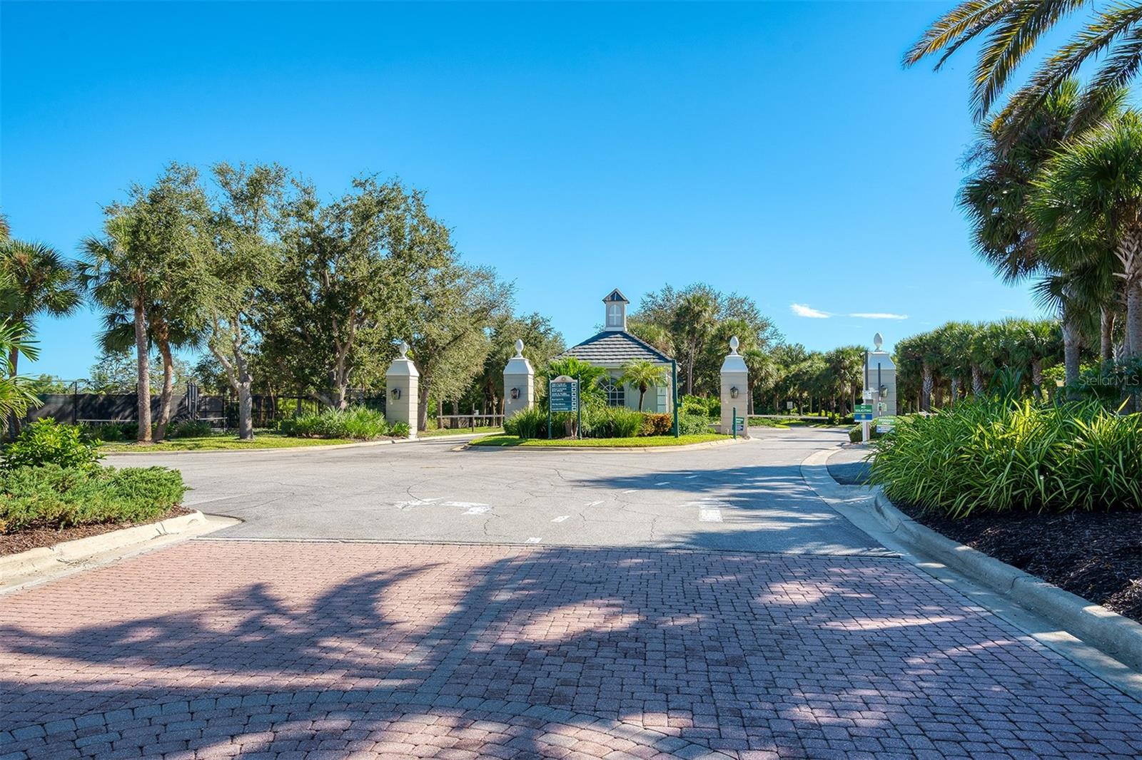 11 N CAYMAN ISLES BLVD — photo 59
