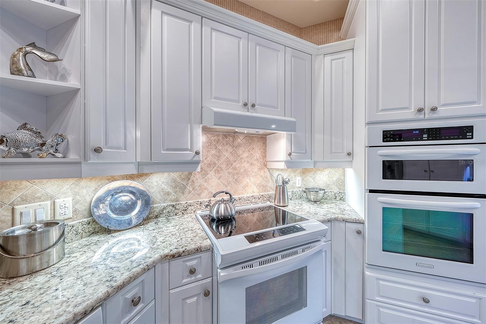 11 N CAYMAN ISLES BLVD — photo 26