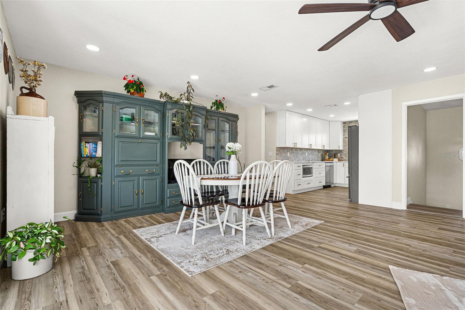 5404 BAY STATE RD — photo 8