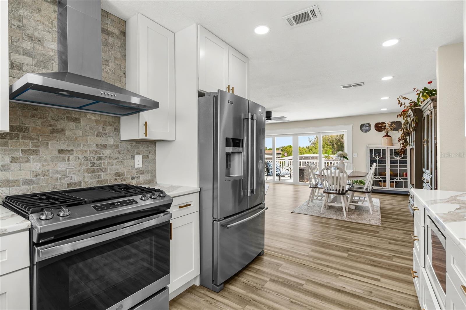 5404 BAY STATE RD — photo 13