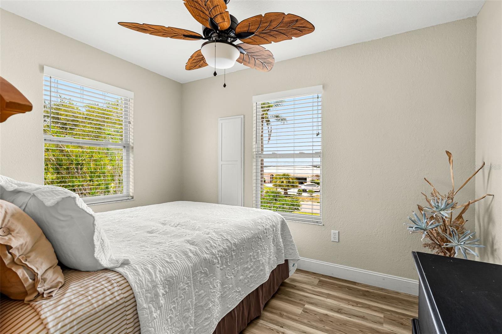5404 BAY STATE RD — photo 23