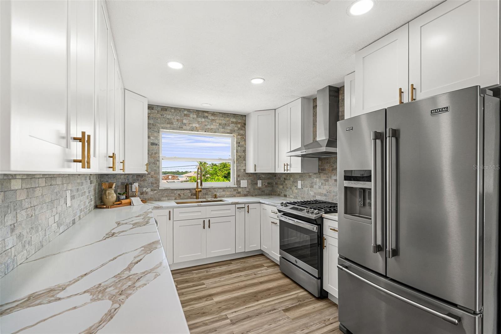 5404 BAY STATE RD — photo 11