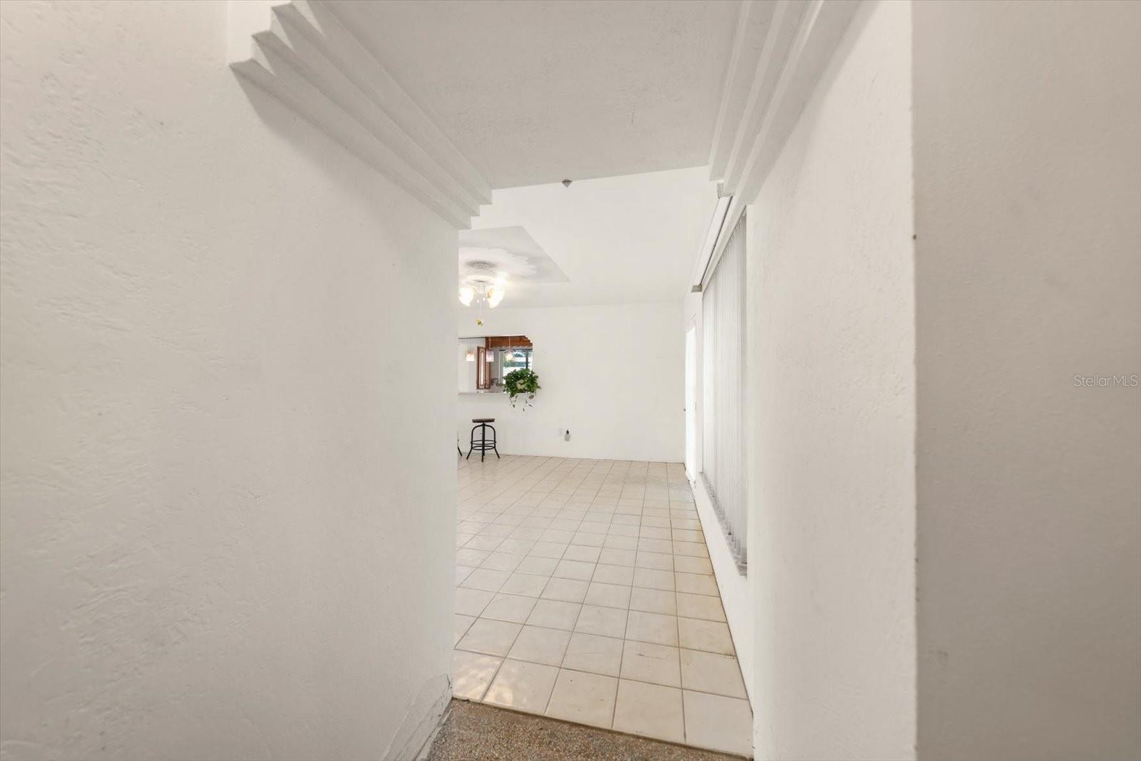 337 LA HACIENDA DR — photo 31