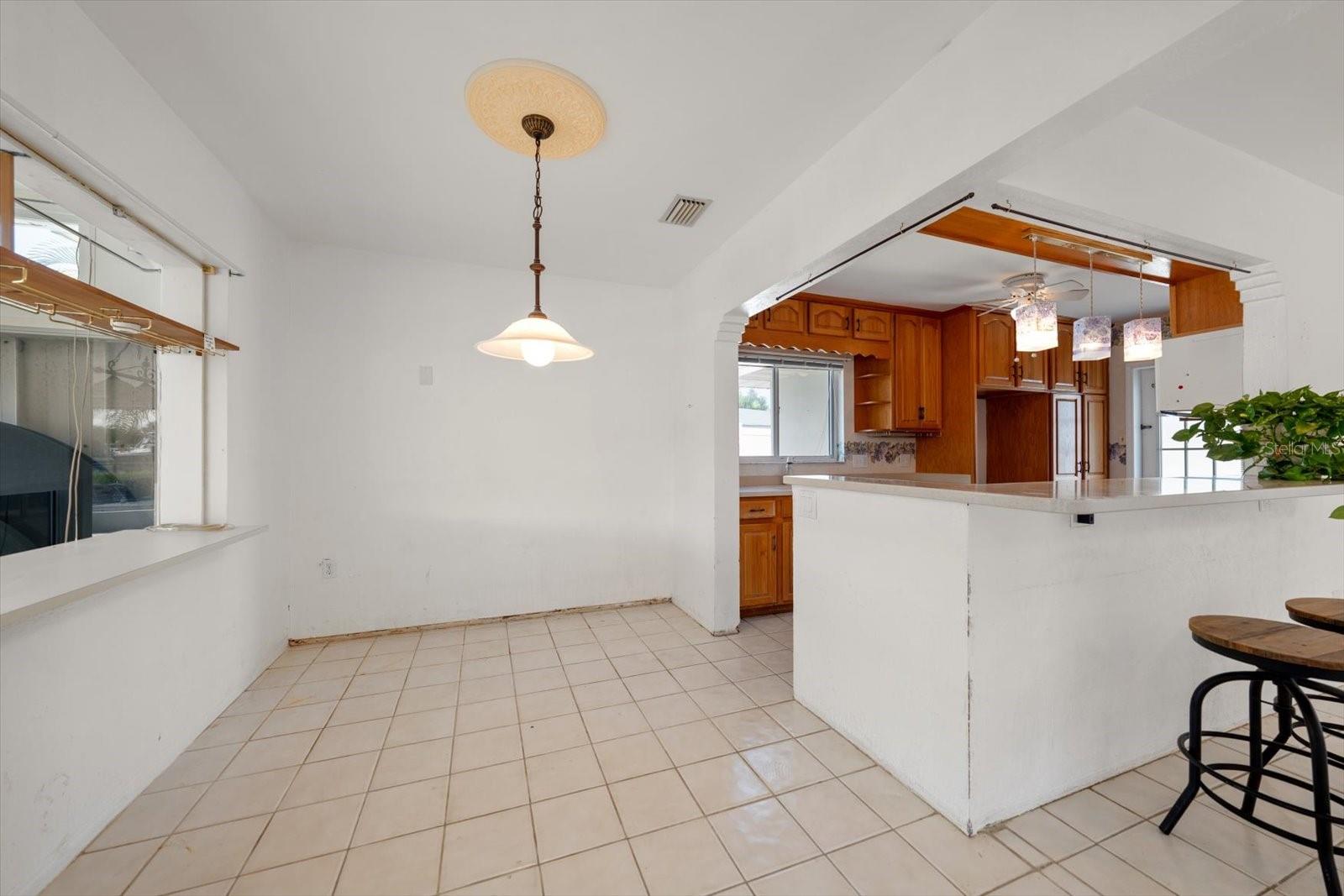 337 LA HACIENDA DR — photo 13