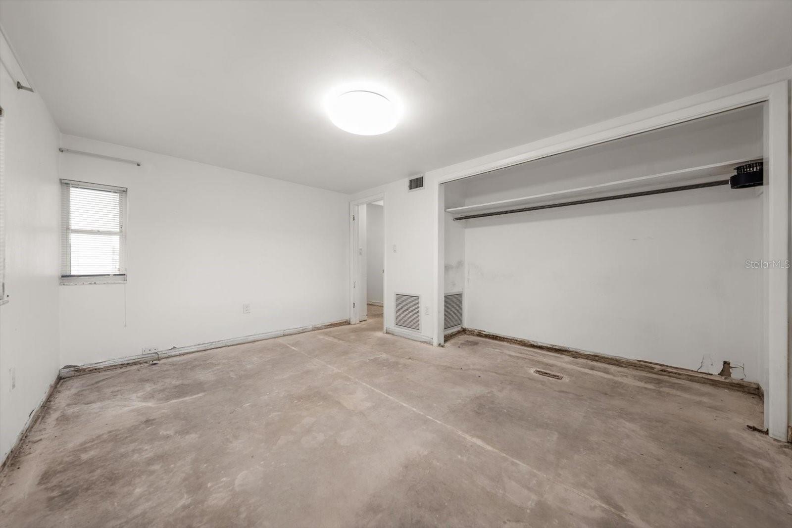 337 LA HACIENDA DR — photo 38