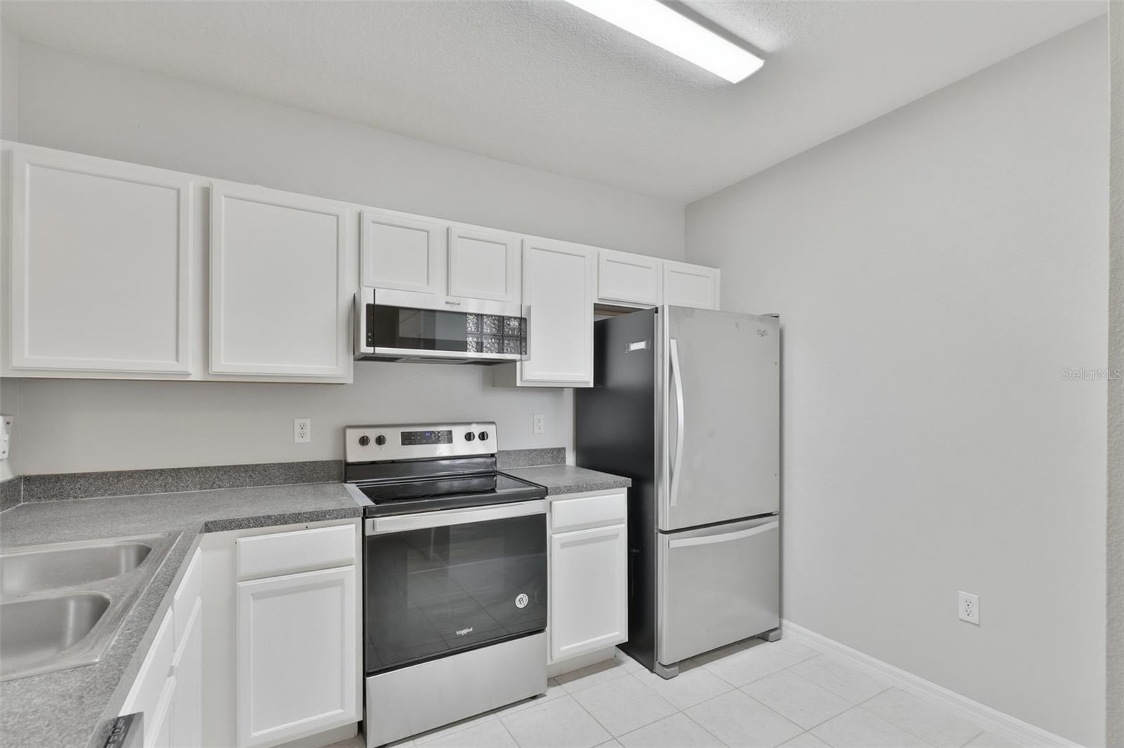6437 CYPRESSDALE DR #201 — photo 18