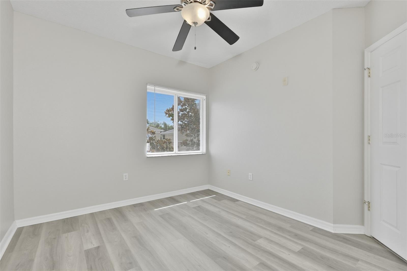 6437 CYPRESSDALE DR #201 — photo 15