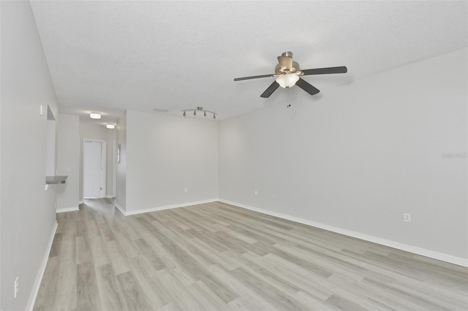 6437 CYPRESSDALE DR #201 — photo 13