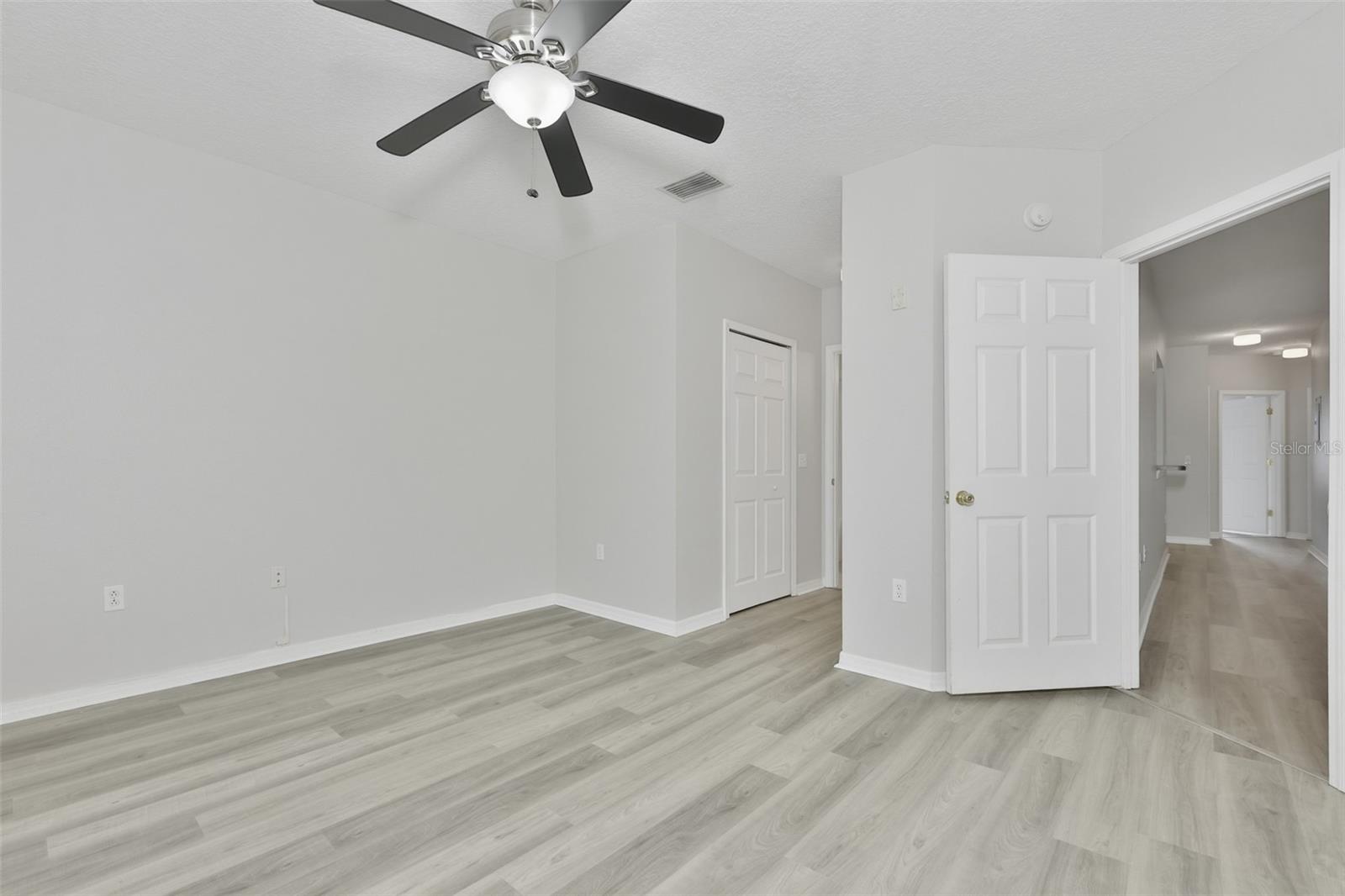 6437 CYPRESSDALE DR #201 — photo 22