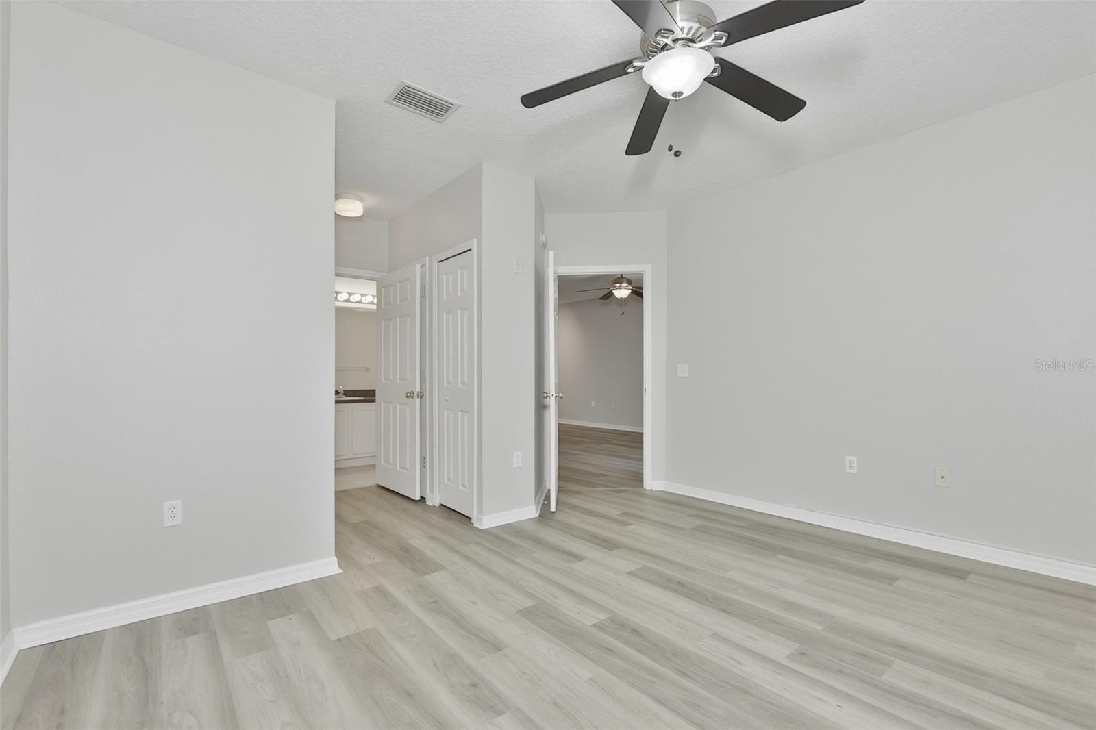 6437 CYPRESSDALE DR #201 — photo 21
