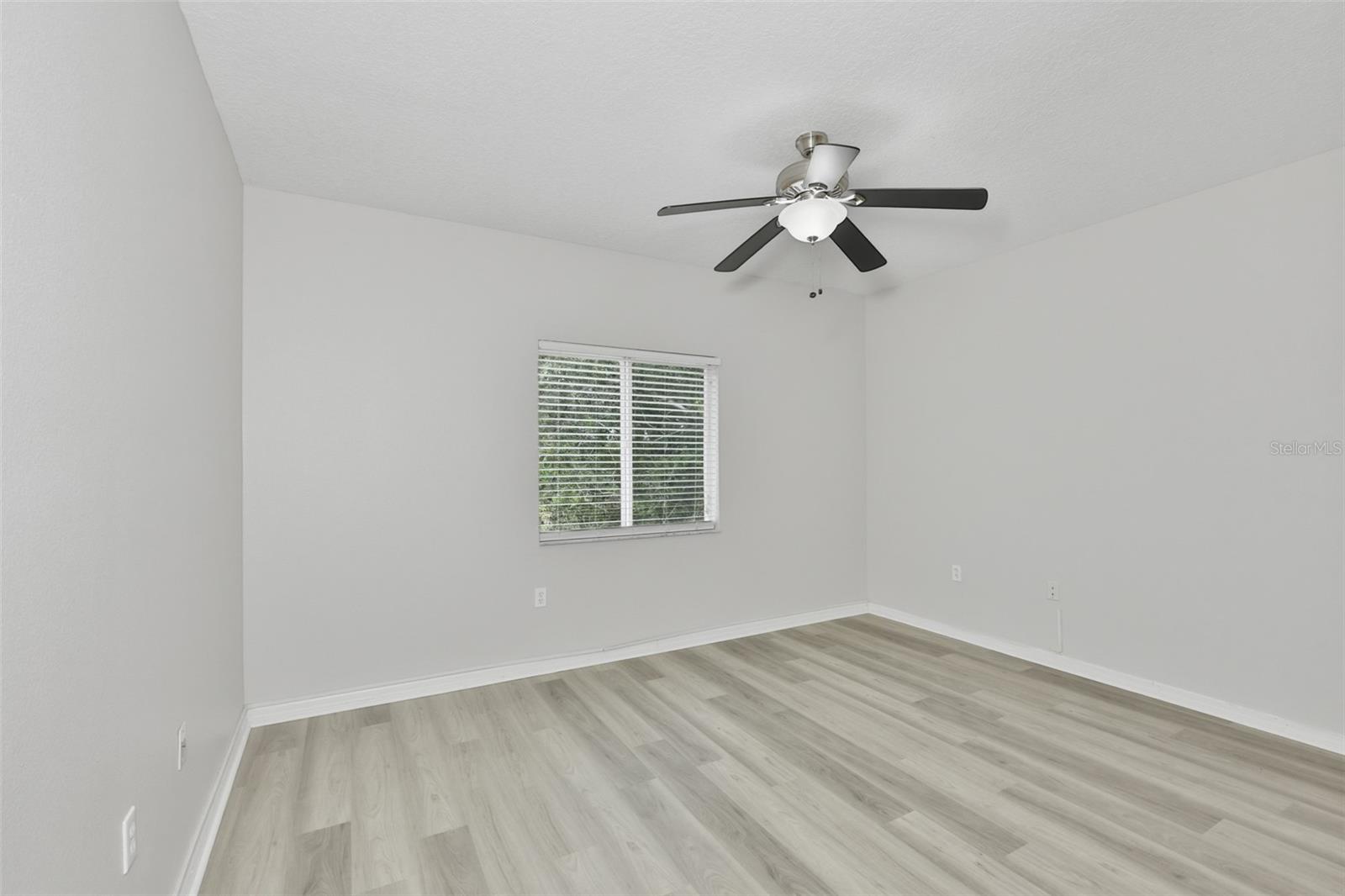 6437 CYPRESSDALE DR #201 — photo 8
