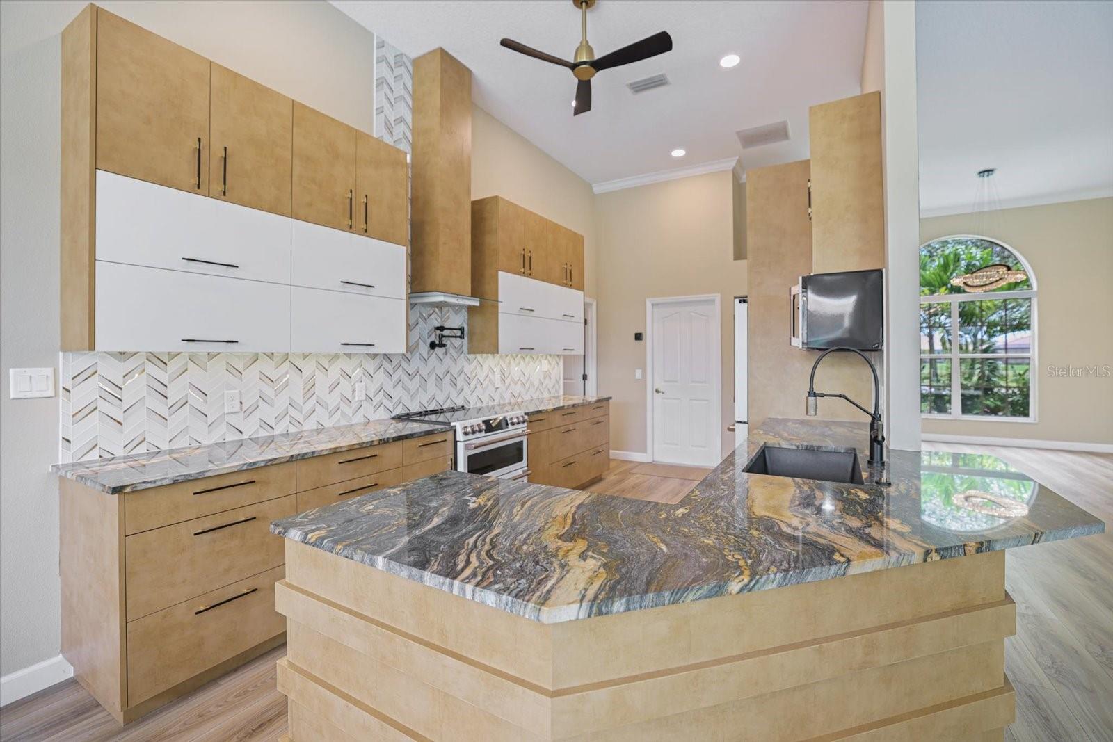 567 LAKE OF THE WOODS DR — photo 4