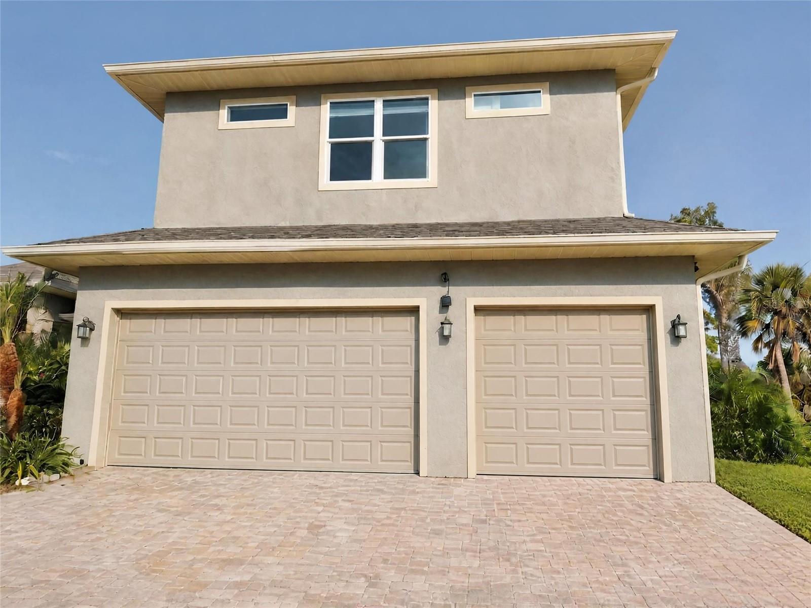 935 LINDEN RD — photo 2