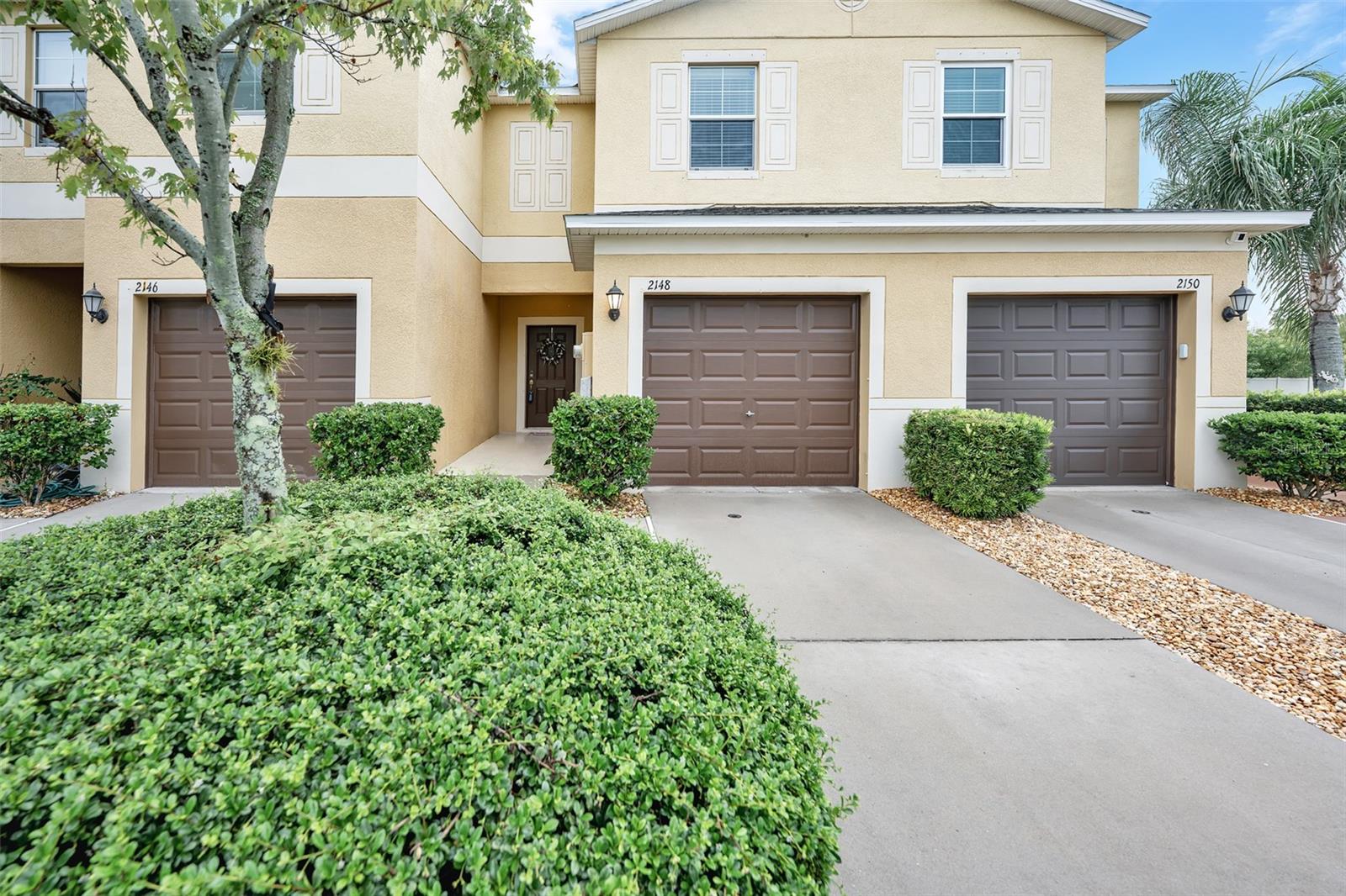 2148 GOLDEN FALCON DR — photo 2