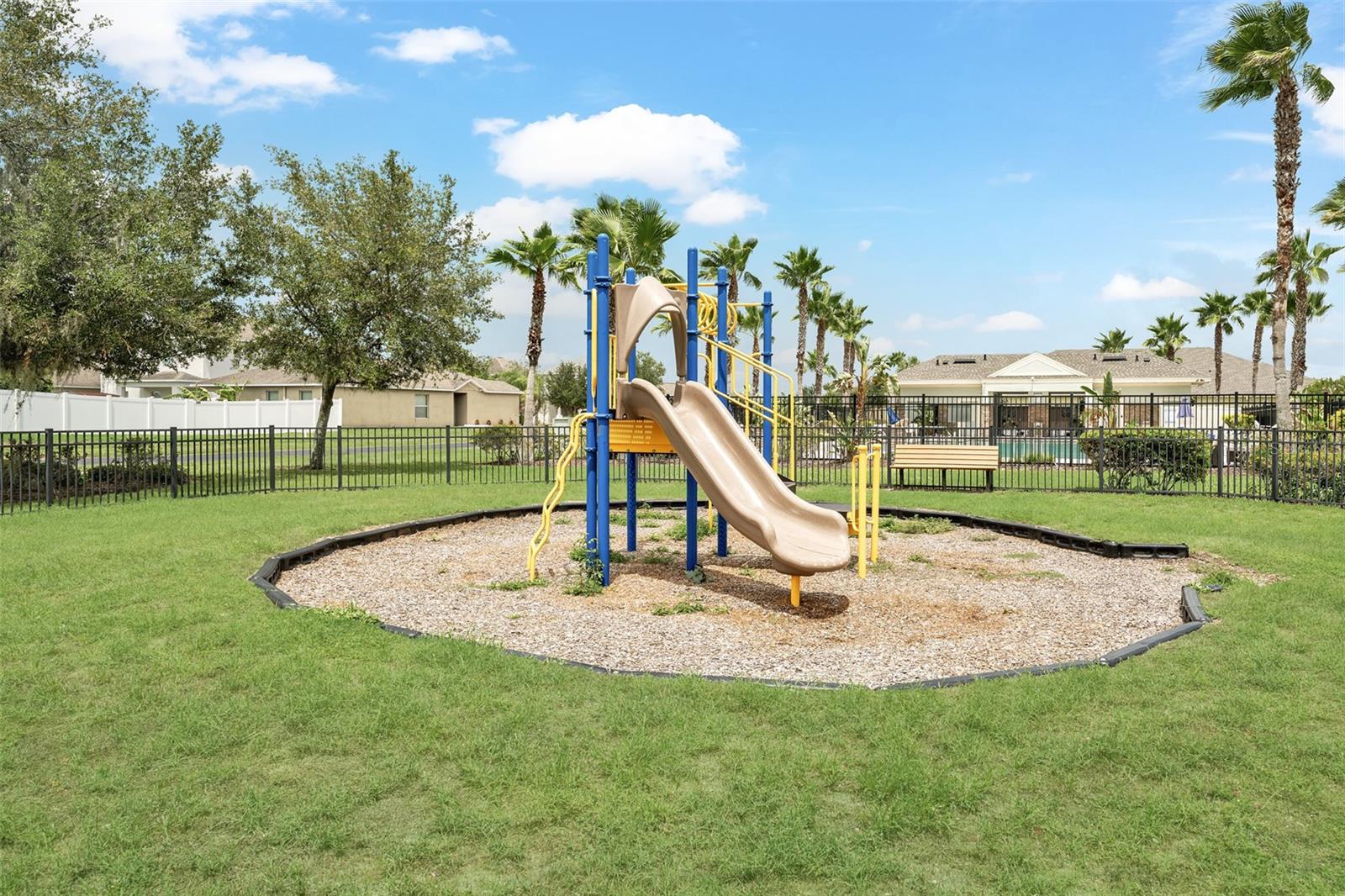 2148 GOLDEN FALCON DR — photo 36
