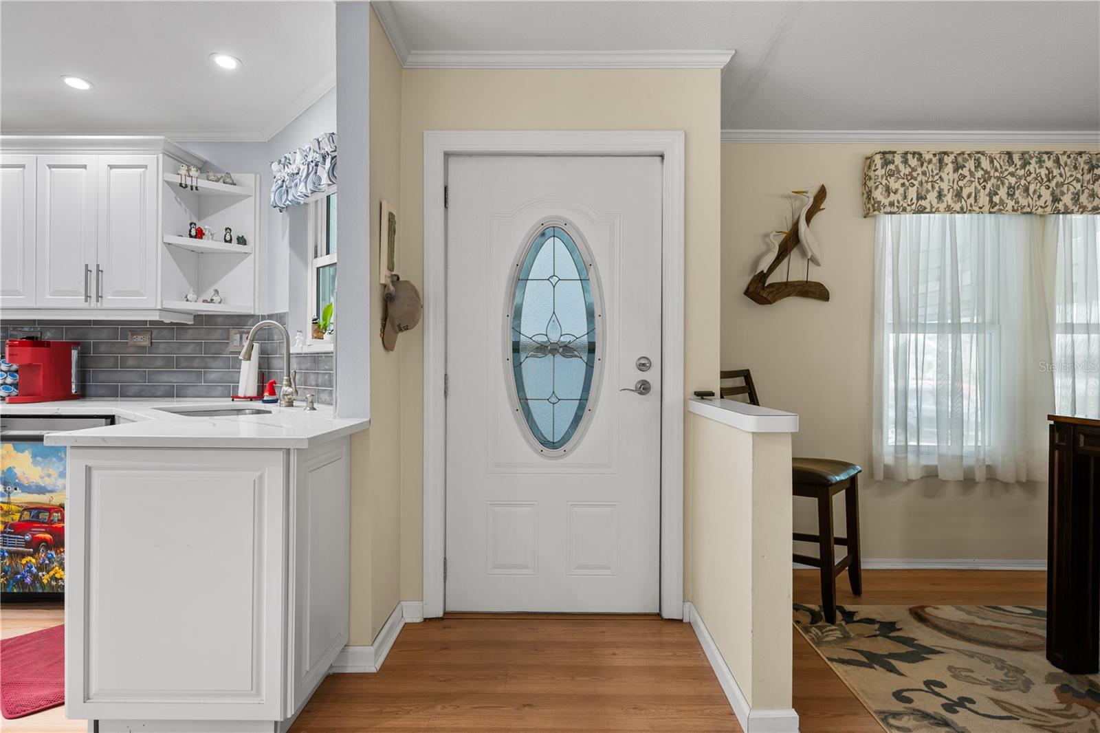 8433 REGAL WAY — photo 2