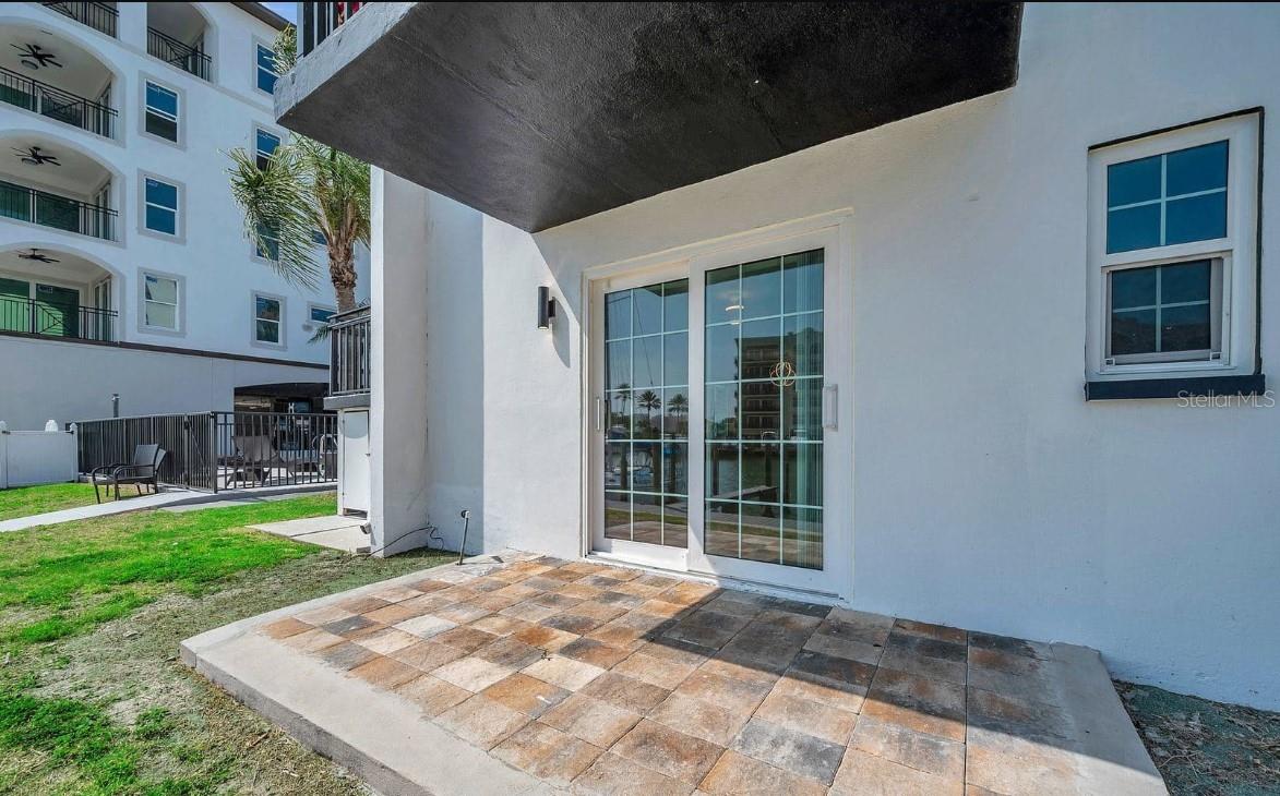 223 DOLPHIN PT — photo 8